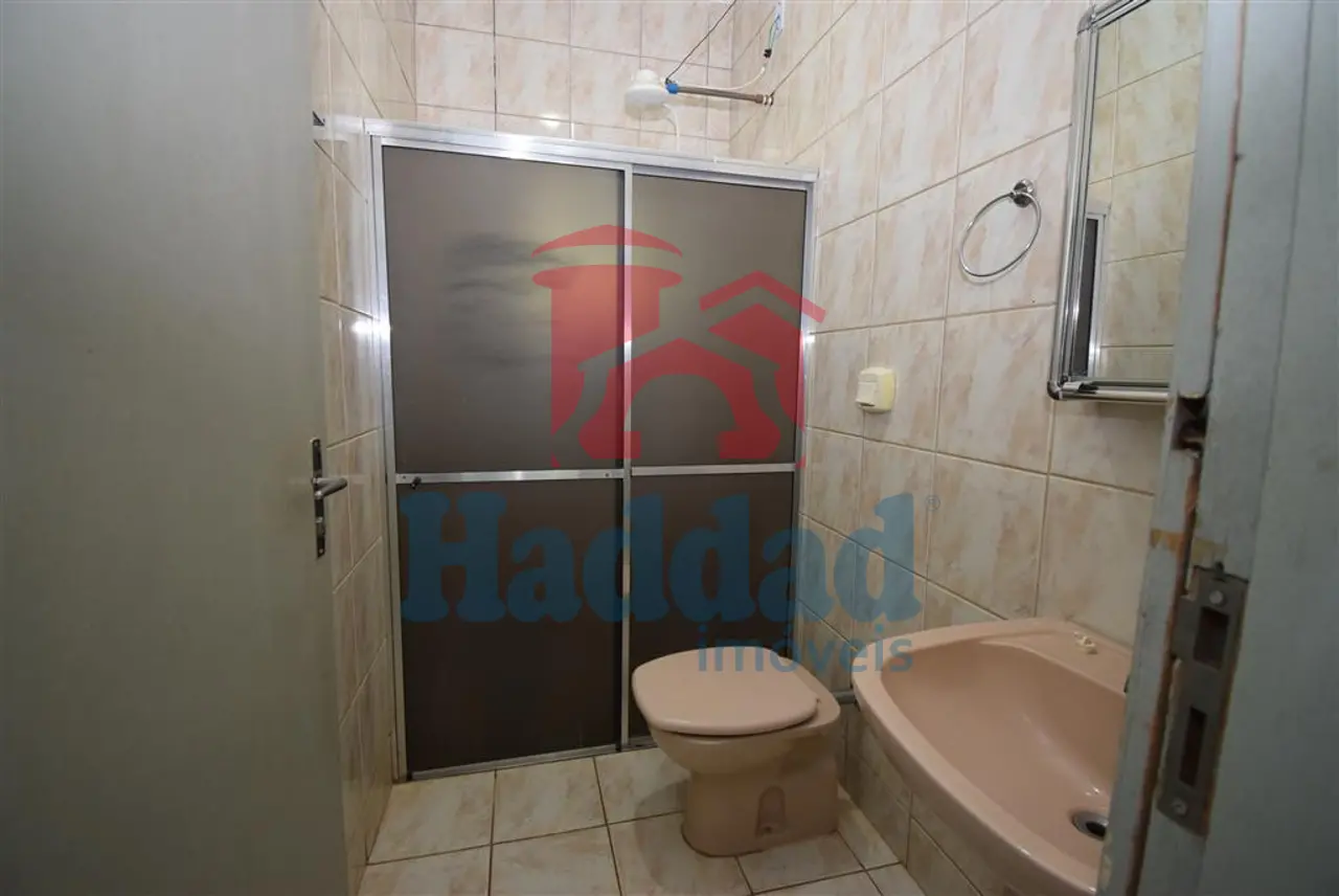CASA COM SALÃO COMERCIAL  E OTIMA LOCALIZAÇÃO Ref: 6187 - F06187P