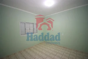 CASA COM SALÃO COMERCIAL  E OTIMA LOCALIZAÇÃO Ref: 6187 - F06187Q