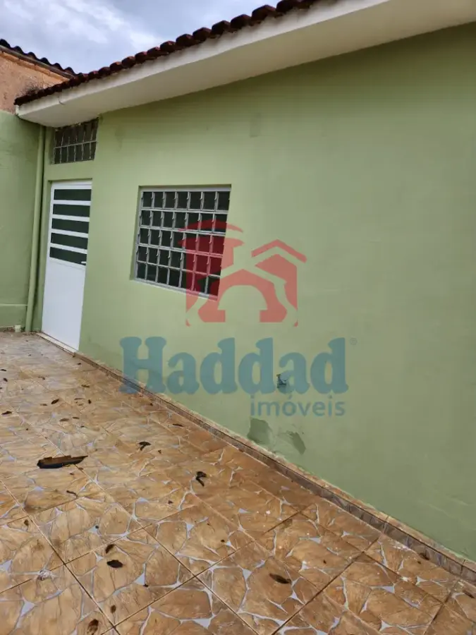 CASA COM SALÃO COMERCIAL  E OTIMA LOCALIZAÇÃO Ref: 6187 - F06187K