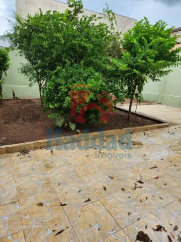 CASA COM SALÃO COMERCIAL  E OTIMA LOCALIZAÇÃO Ref: 6187 - F06187AE