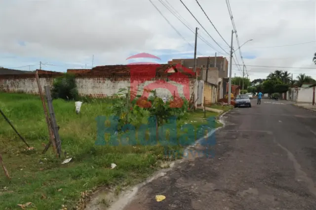 OPORTUNIDADE PARA CONSTRUIR TERRENO 12,00 X 30,00 PROXIMO AO CENTRO Ref: 8450 - DSC_0055
