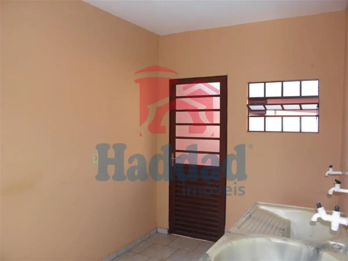 CASA À VENDA: BAIRRO TRANQUILO, ÓTIMO PREÇO Ref: 10488 - P1204684