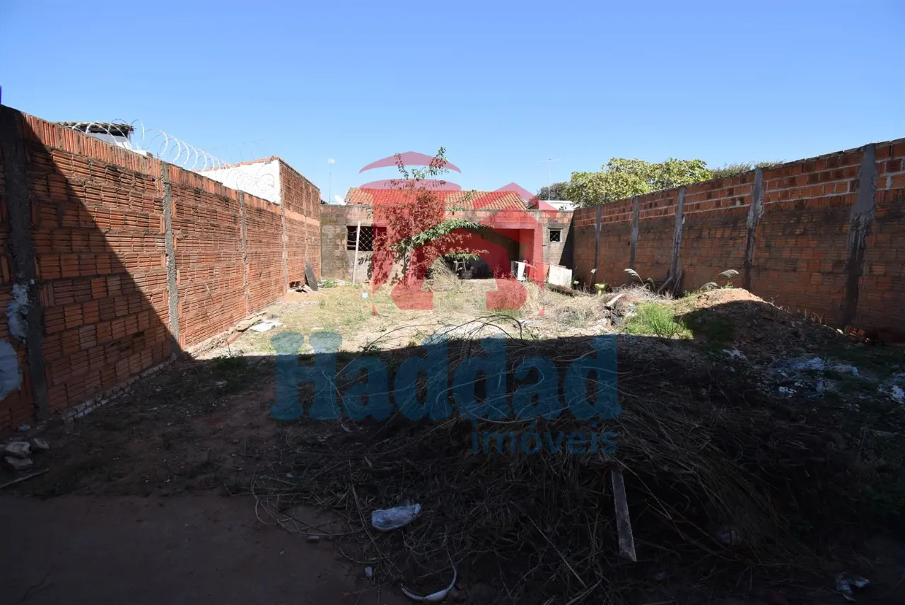 SALÃO COMERCIAL E EDÍOCULA SEM TERMINAREDÍCULA NO FUNDO COM UM QUARTO UM WC E VARANDA, SEM TERMINAR, NA FRENTE SALÃO COMERCIAL, SEM TERMINAR E SEM PORTA Ref: 14108 - DSC_0022
