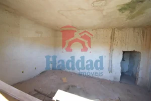 SALÃO COMERCIAL E EDÍOCULA SEM TERMINAREDÍCULA NO FUNDO COM UM QUARTO UM WC E VARANDA, SEM TERMINAR, NA FRENTE SALÃO COMERCIAL, SEM TERMINAR E SEM PORTA Ref: 14108 - DSC_0152