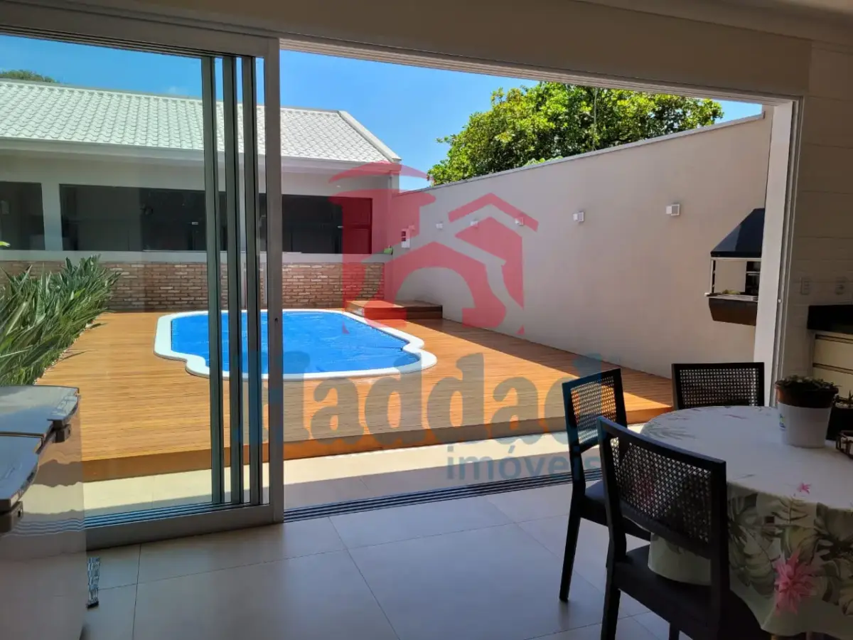 EXCELENTE OPORTUNIDADE – CASA MODERNA NA VILA GUANABARA Ref: 14725 - 24