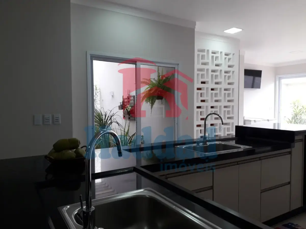 EXCELENTE OPORTUNIDADE – CASA MODERNA NA VILA GUANABARA Ref: 14725 - 05