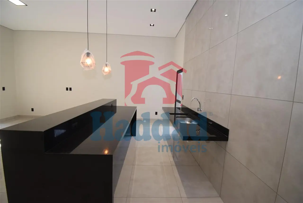CASA NOVINHA. OK PARA FINANCIAMENTO, ACABAMENTO DIFENCIADO, LOCALIZAÇÃO PRIVELGIADA… Ref: 15289 - DSC_0102