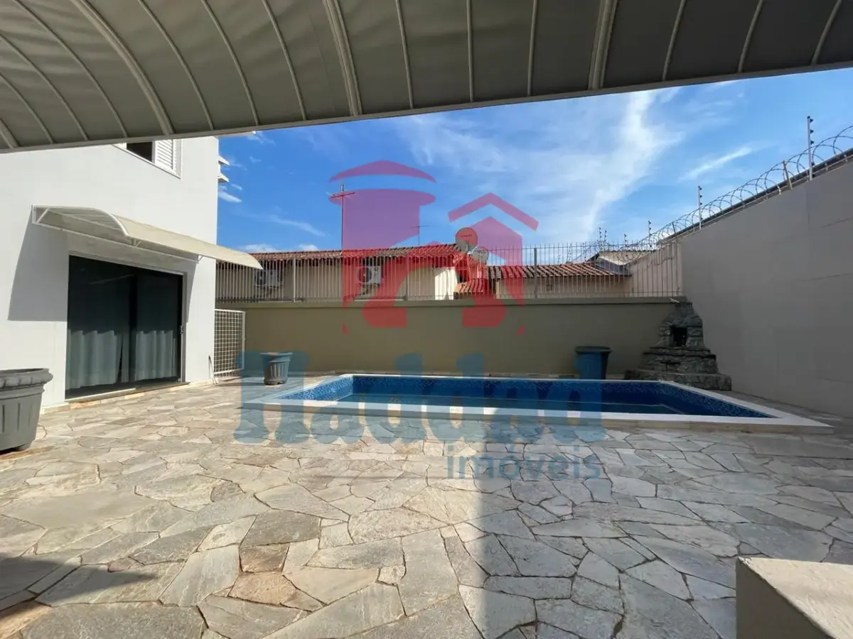 CASA Á VENDA EM CONDOMÍNIO FECHADO Ref: 15605 - F03682Y