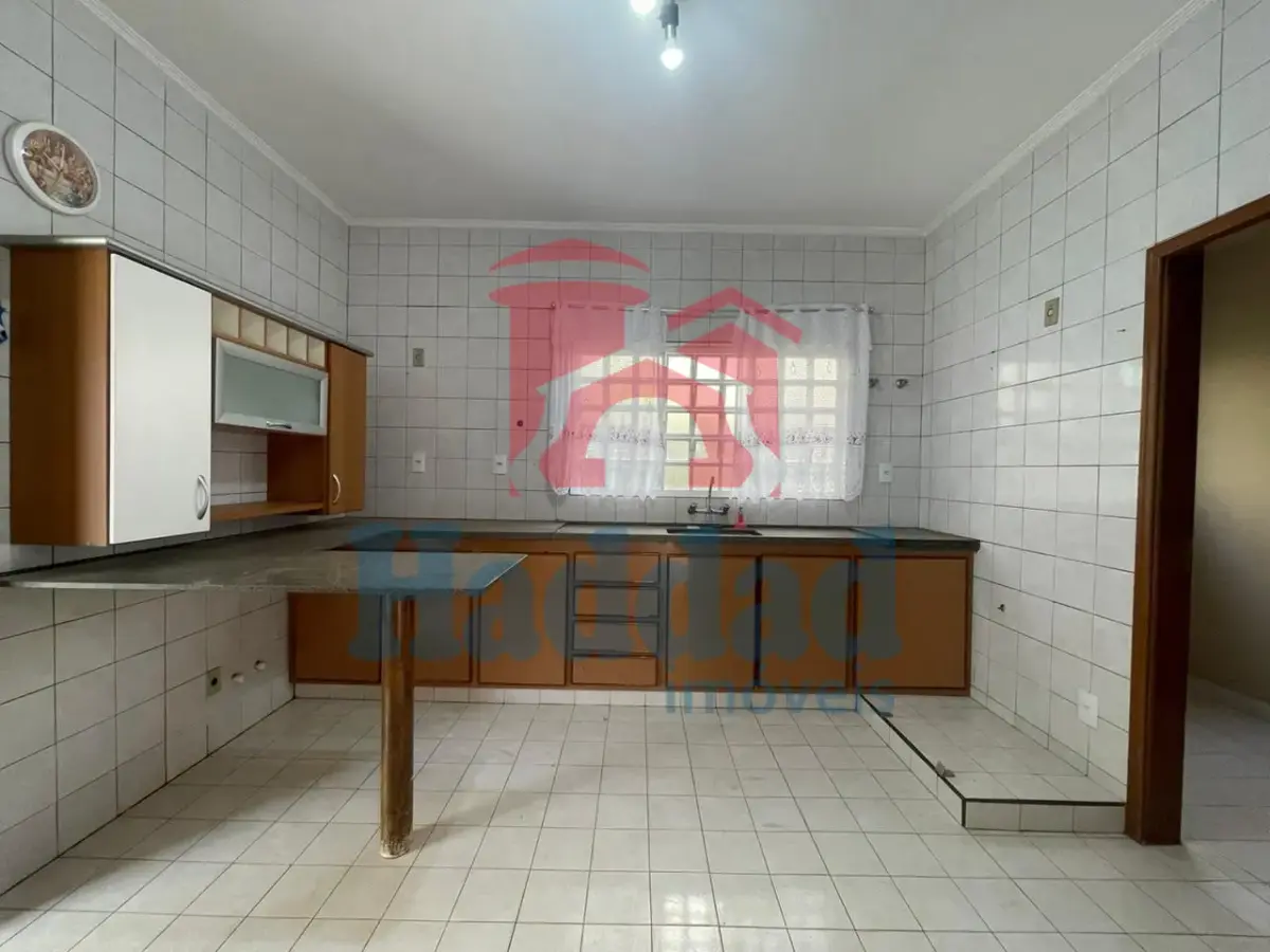 CASA Á VENDA EM CONDOMÍNIO FECHADO Ref: 15605 - F03682O