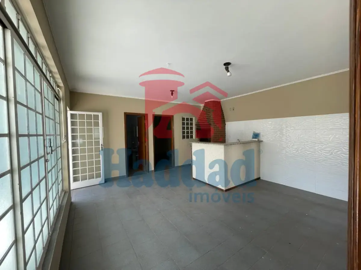 CASA Á VENDA EM CONDOMÍNIO FECHADO Ref: 15605 - F03682T