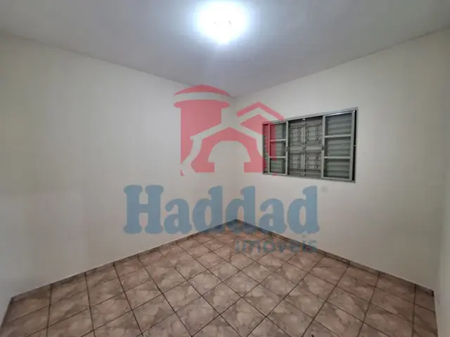 TERRENO COM TRÊS CASAS ÓTIMO PARA INVESTIR. Ref: 15618 - 8
