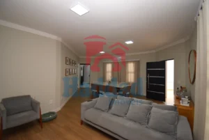 BAIRRO TRANQUILO, CASAS BOAS, PROXIMO AO CENTRO…!!! Ref: 15622 - DSC_0011