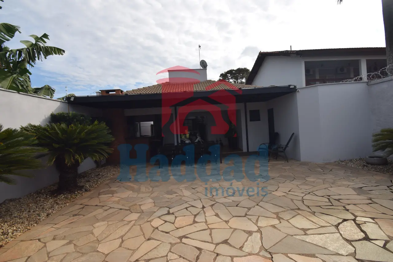 BAIRRO TRANQUILO, CASAS BOAS, PROXIMO AO CENTRO…!!! Ref: 15622 - DSC_0022