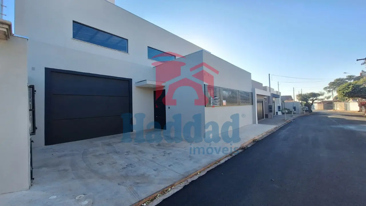 BARRACÃO NOVO  PARA  PRIMEIRA LOCAÇÃO Ref: 15632 - 01